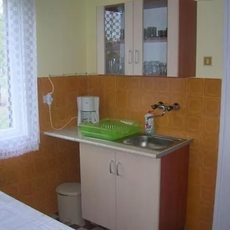 Ferienhaus Fur 9 Personen Ca 150 M In Fonyod, Westungarn Plattensee *