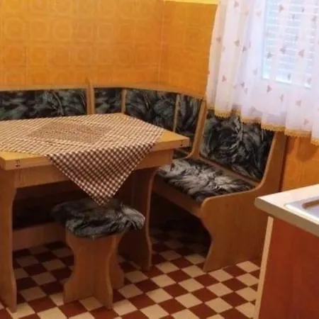Ferienhaus Fur 9 Personen Ca 150 M In Fonyod, Westungarn Plattensee *